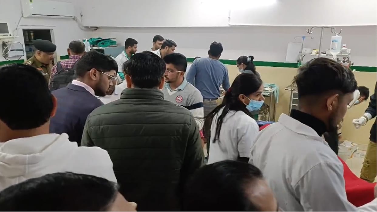 Roadways mini bus overturned after tyre burst in Bhiwani, nearly two dozen people injured