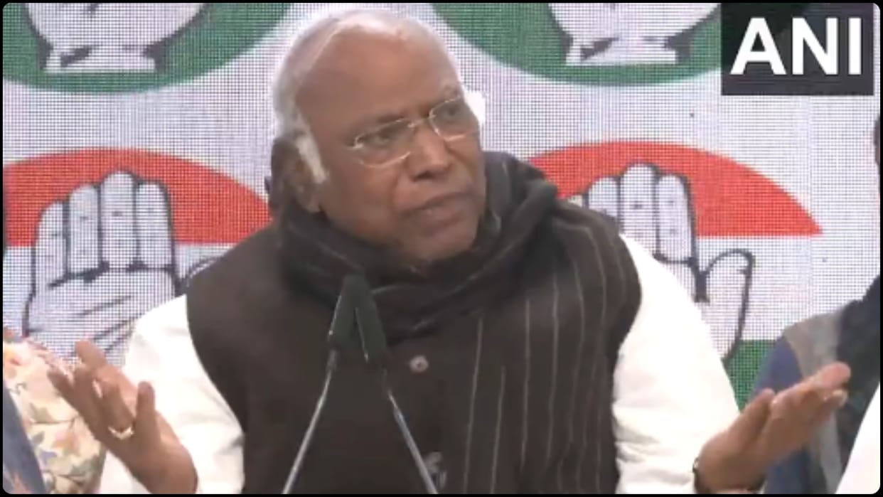 Congress chief mallikarjun kharge slams bjp and amit shah on ambedkar remarks, news in hindi