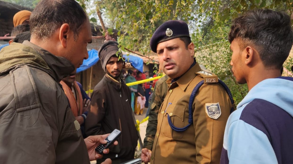 Gaya: Youth killed by hitting with bricks and stones, FSL and dog squad team investigating along with police