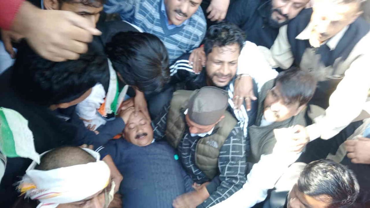 Congress march to Raj Bhavan call on various issues Karan Mehra Yashpal Arya protest in Dehradun