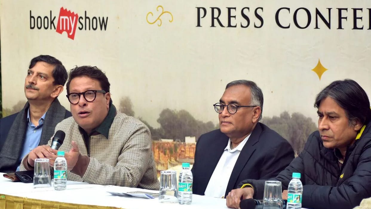 A gathering of stars will be organized in Bazm-e-Virasat, Pandit Hari Prasad Chaurasia will inaugurate.