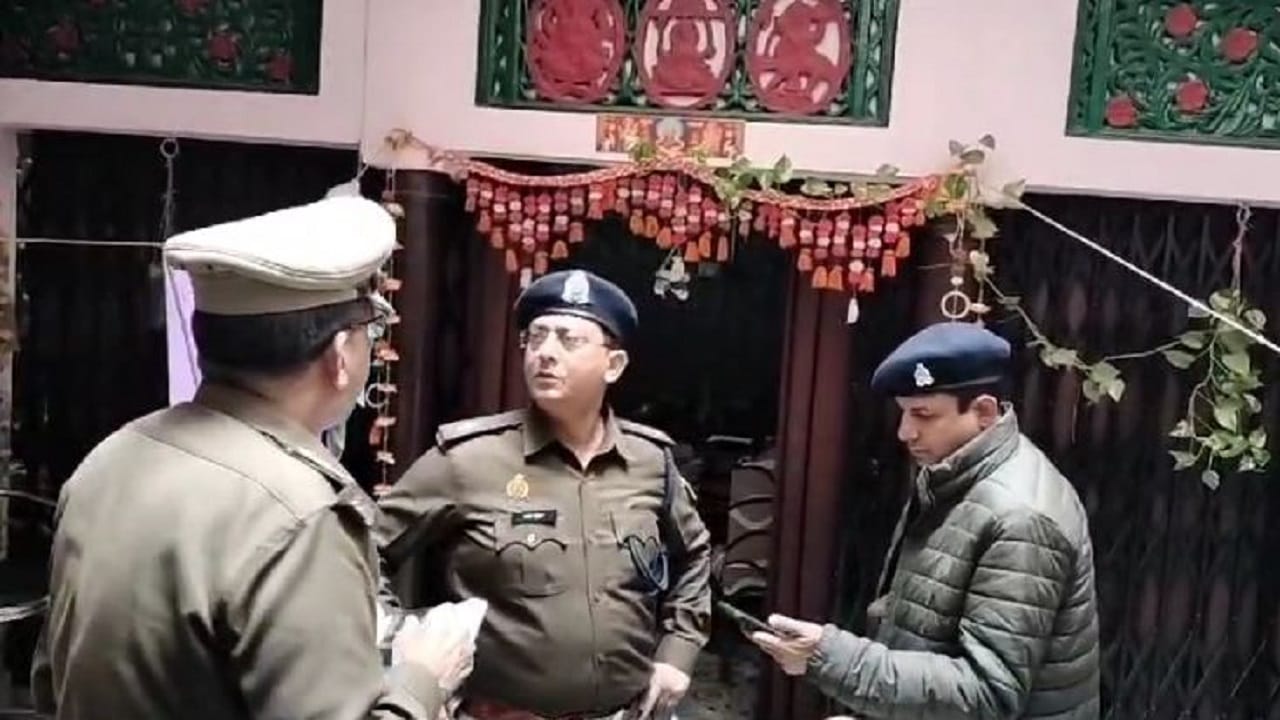 Shahjahanpur Crime News Man Murders Sister-in-Law Mother said to Vartika everything happened because of you