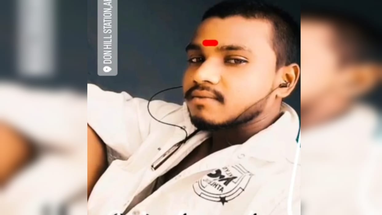 A young man returning from his sister's house died in a road accident, family members expressed fear of murder