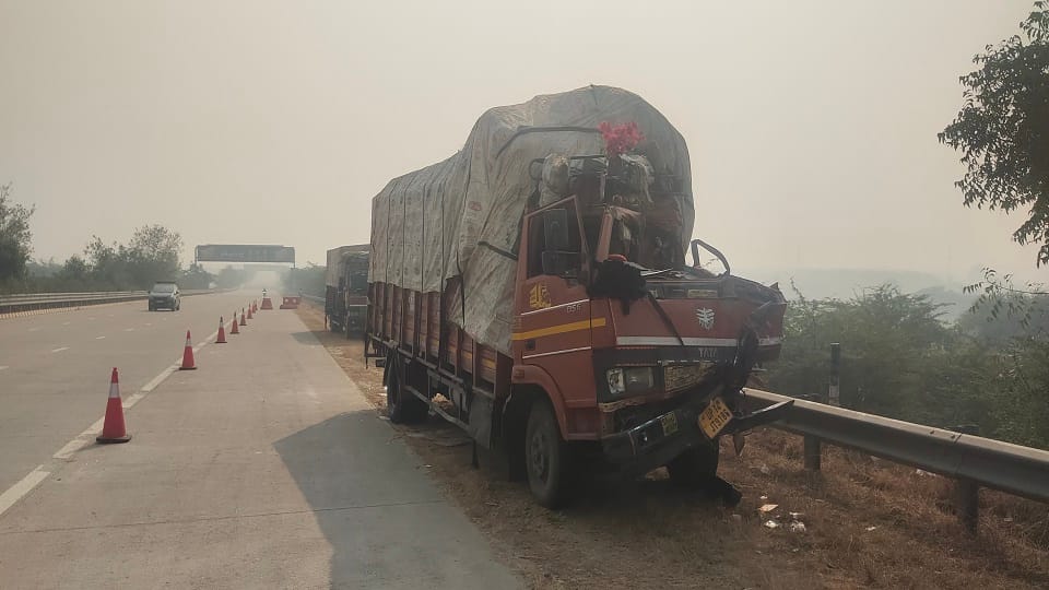 Yamuna Expressway accident: help injured then speed wreaked havoc four people including two friends died