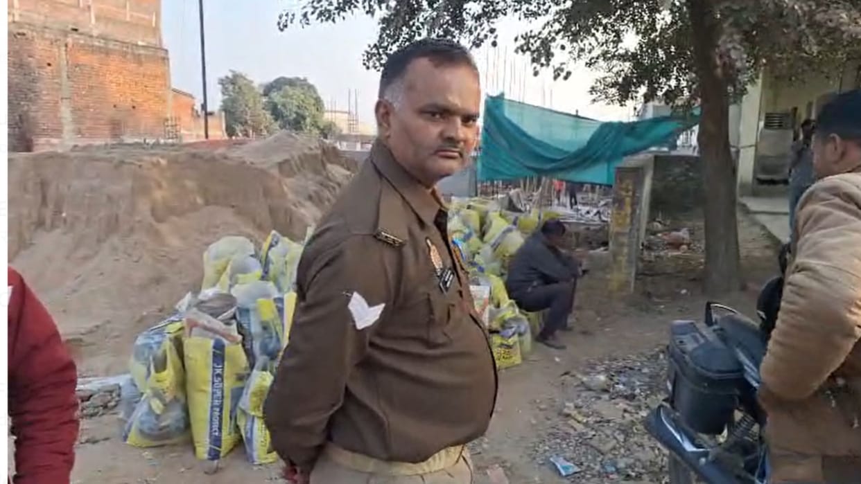 chaos among the family members after the death of the youth in a road accident