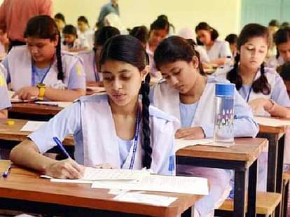 UP Board: 138 केंद्रो पर परीक्षा आज से, पहले हिंदी का पेपर, मृत शिक्षिका की लगी दी ड्यूटी UP board exam starts from today