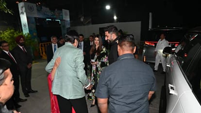 Amitabh Bachchan Spotted With Abhishek Bachchan And Aishwarya Rai Bachchan At her Annual Day
