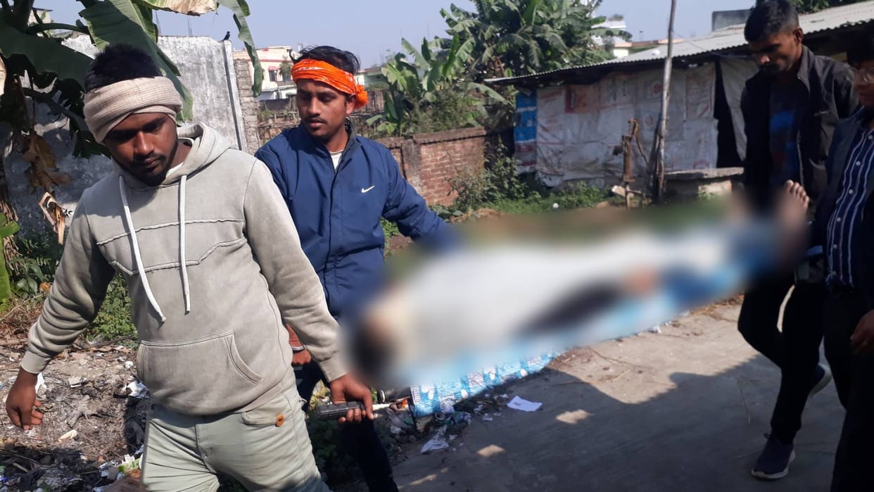 Bihar Purnia elderly man troubled by increasing debt group loan committed suicide by hanging himself cowshed