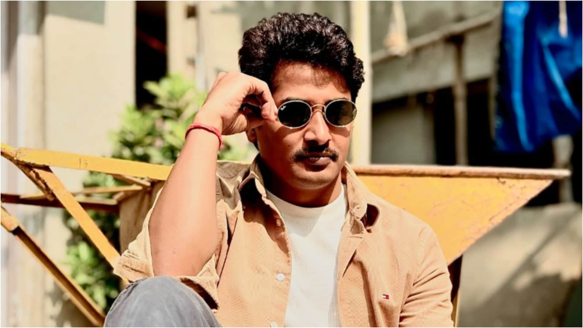 Chandan Roy Birthday: Know About Prime Video series Panchayat fame actor life and career Journey