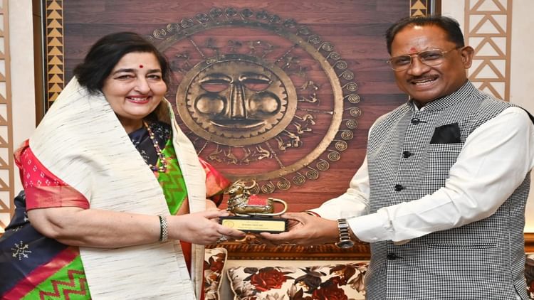 छत्तीसगढ़: पद्मश्री अनुराधा पौडवाल ने की सीएम विष्णुदेव साय से मुलाकात, इन मुद्दों पर हुई चर्चा
