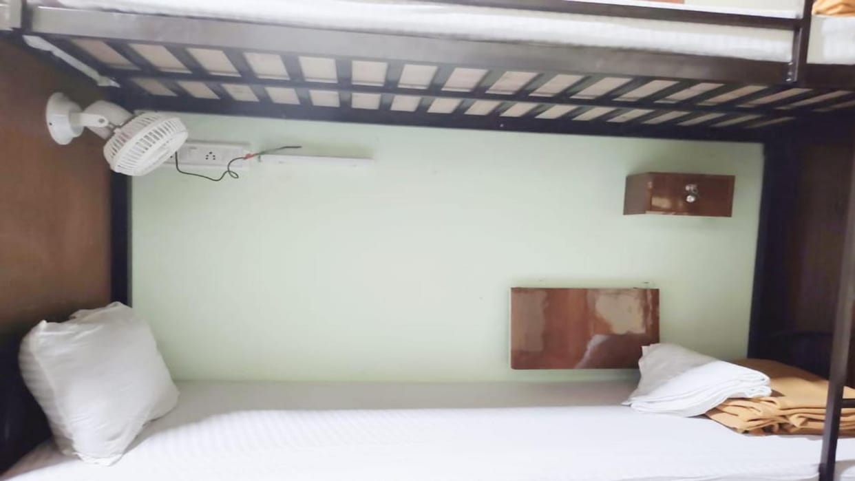 Mahakumbh Deluxe dormitory with three hundred beds will be built amidst the city of tents