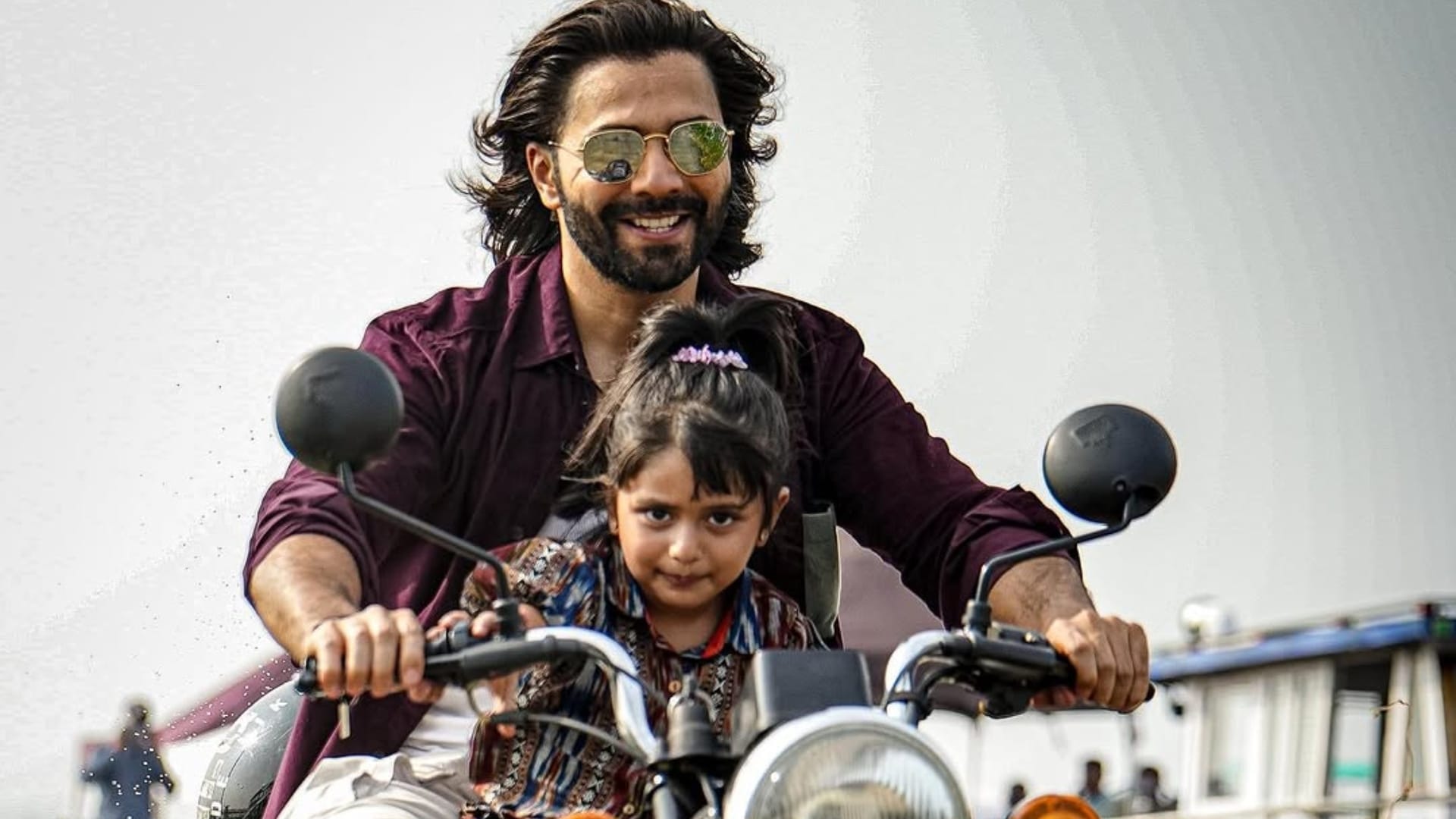 Baby John Vs Pushpa 2 Anil Thadani warn Threaters To Block allu arjun film weekend screening demand Equal Show