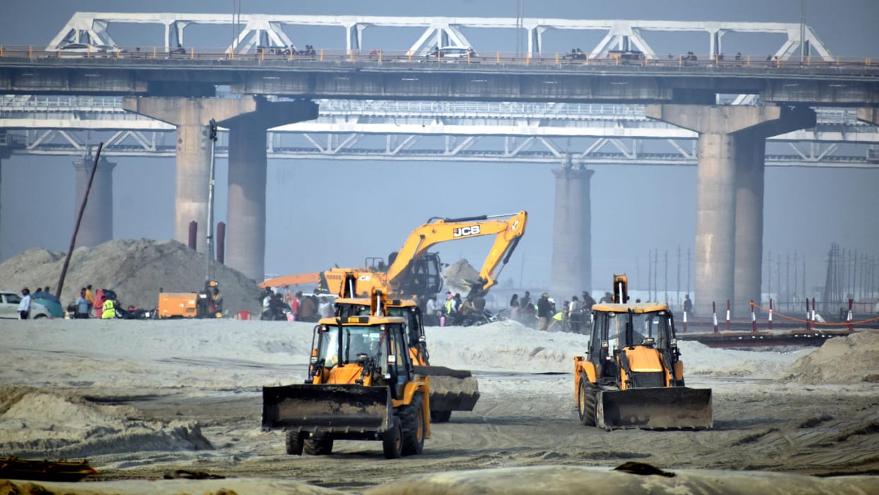 Meladhikari sent worrying report to government on sluggish settlement of Mahakumbh, warning to five XENs