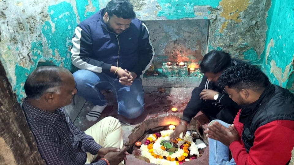 50 year old temple found in Aligarh