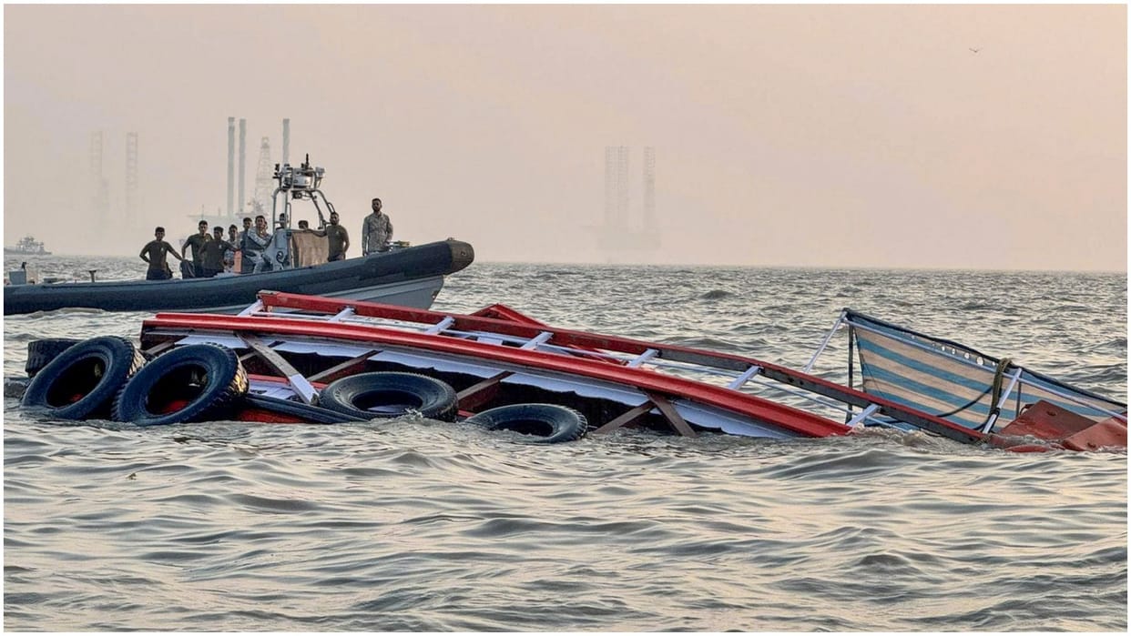 Man and child still missing after ferry Navy craft collision off Mumbai coast Maharashtra news in hindi