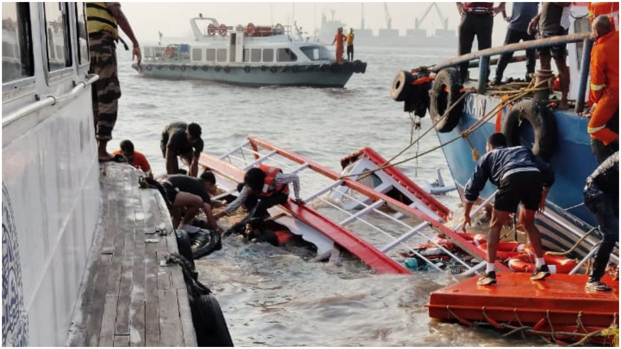 Mid sea crash Ferry Neel Kamal was packed beyond capacity say mumbai police news in hindi