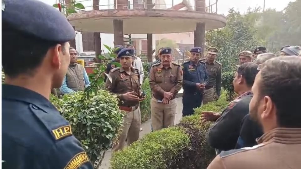 Panipat SP Lokendra Singh Surprise inspection station incharge found missing from duty
