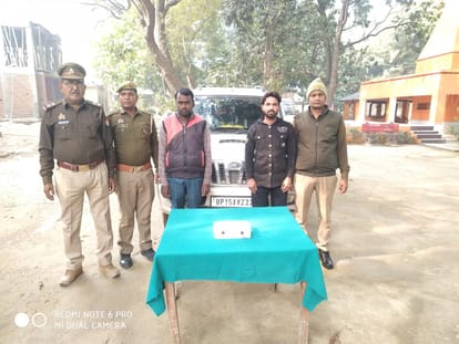three animal smugglers arrested in police encounter one shot in leg in jaunpur