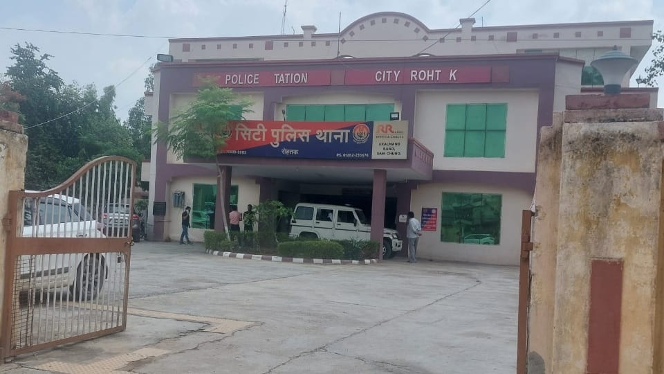 Lawrence Bishnoi gang demands ransom of Rs 10 lakh from Rohtak businessman