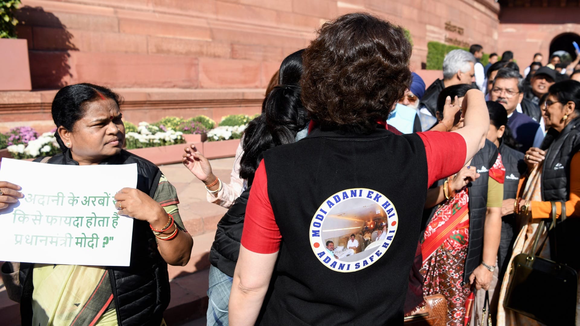 Priyanka Gandhi photos: bag supporting Palestine, Bangladeshi Hindus, now a blue sari