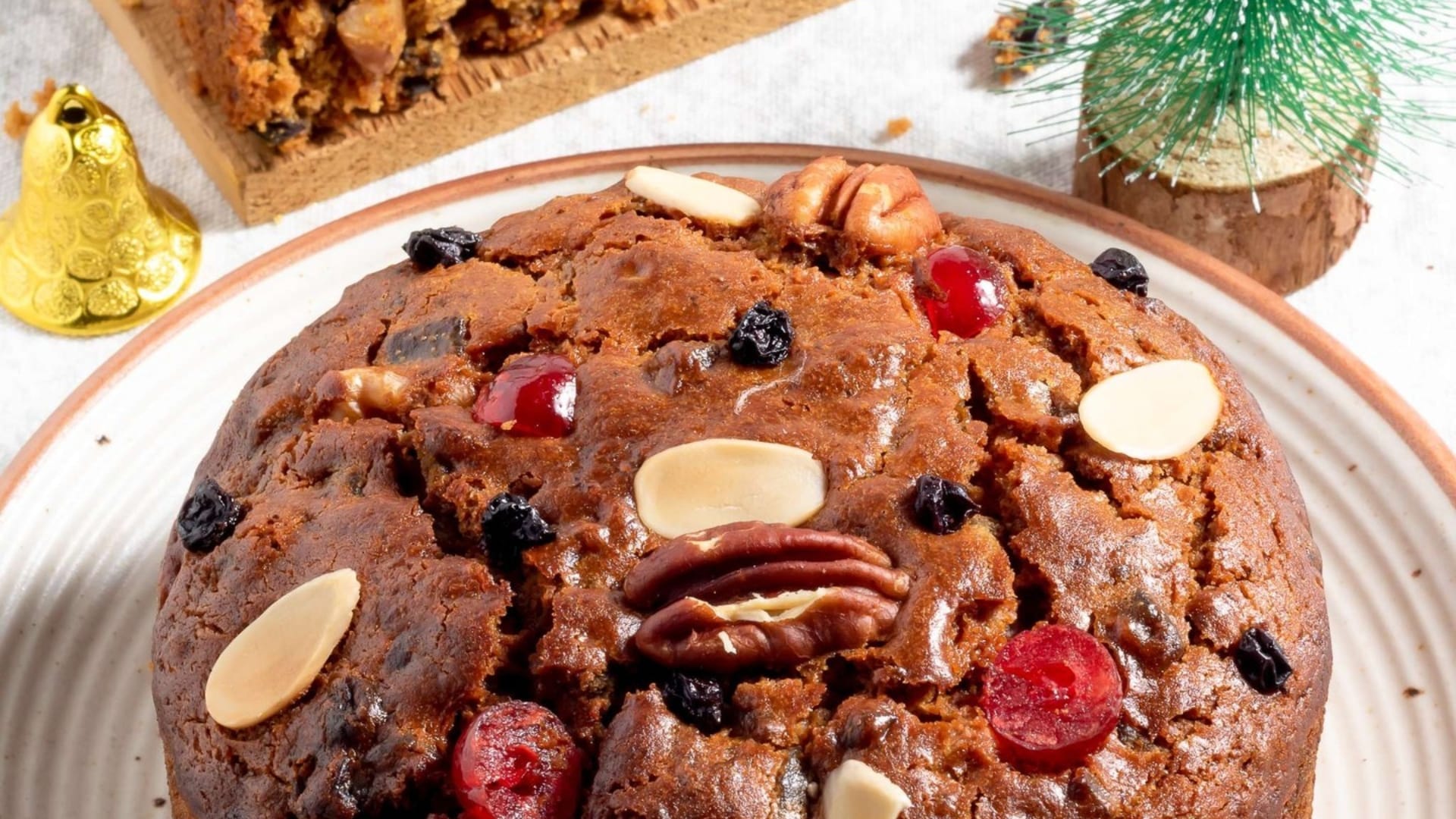 Christmas 2024 How to Make Plum Cake At Home Homemade Plum Cake Recipe in Hindi