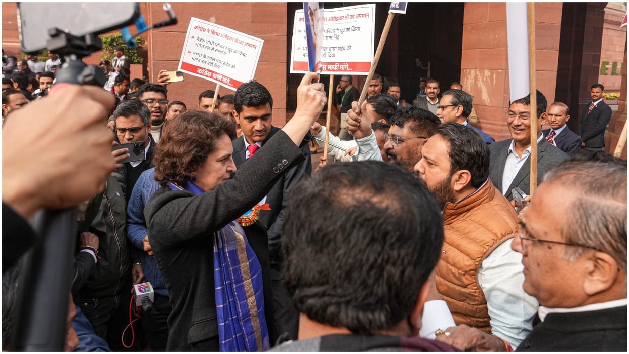 Congress shares video of MP Rahul Priyanka Gandhi Mallikarjun Kharge when they were allegedly stopped by BJP