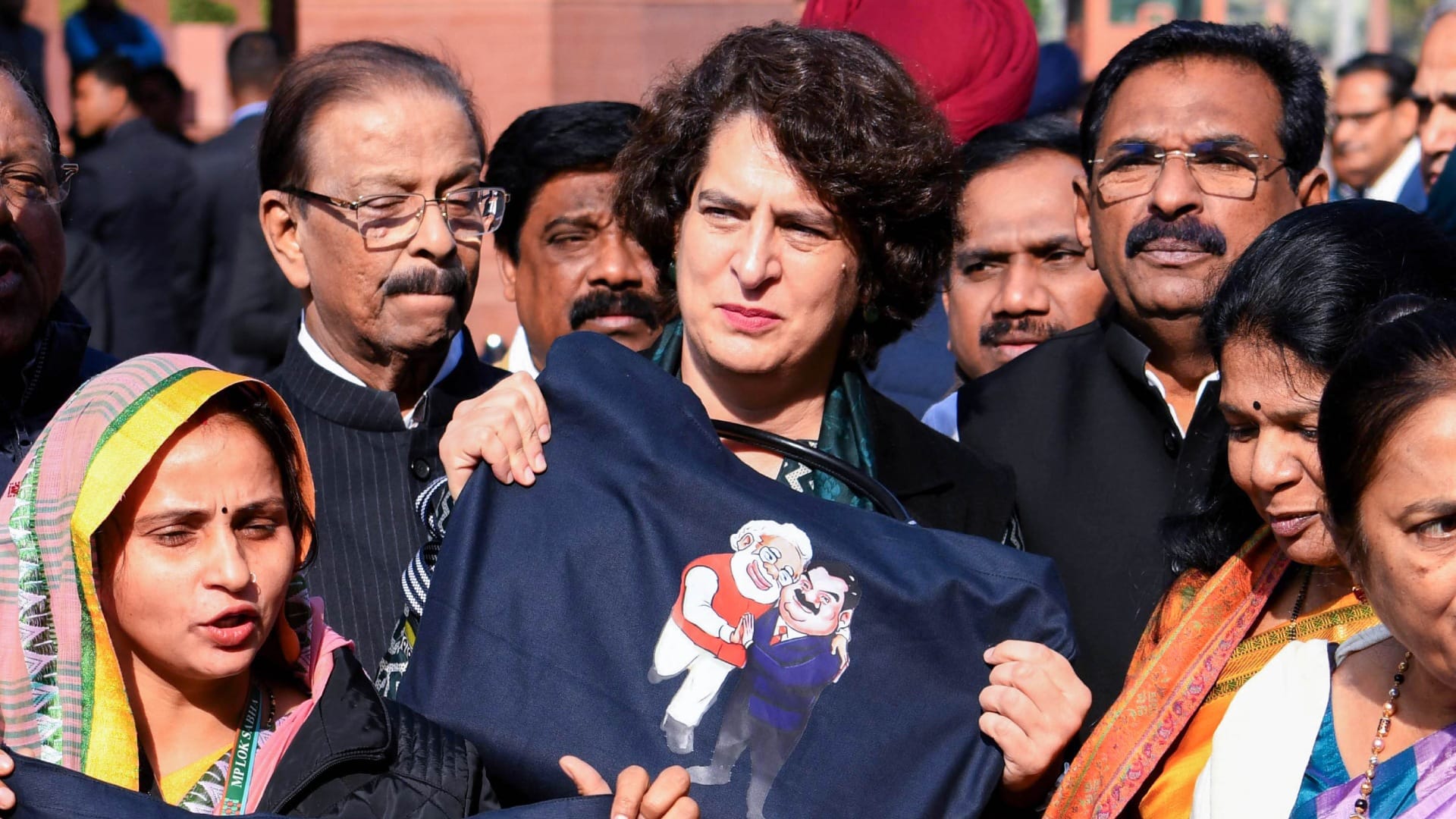 Priyanka Gandhi photos: bag supporting Palestine, Bangladeshi Hindus, now a blue sari