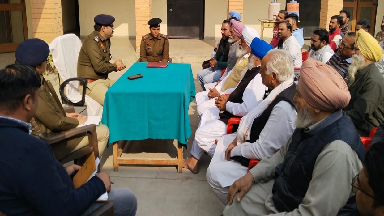 Villagers showed the video to SP in Sirsa and said: Drugs are still being sold
