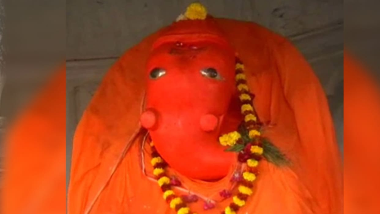 The first worshiped Lord of creation, Sri Adi Ganesha, is installed at Dashashwamedh Ghat