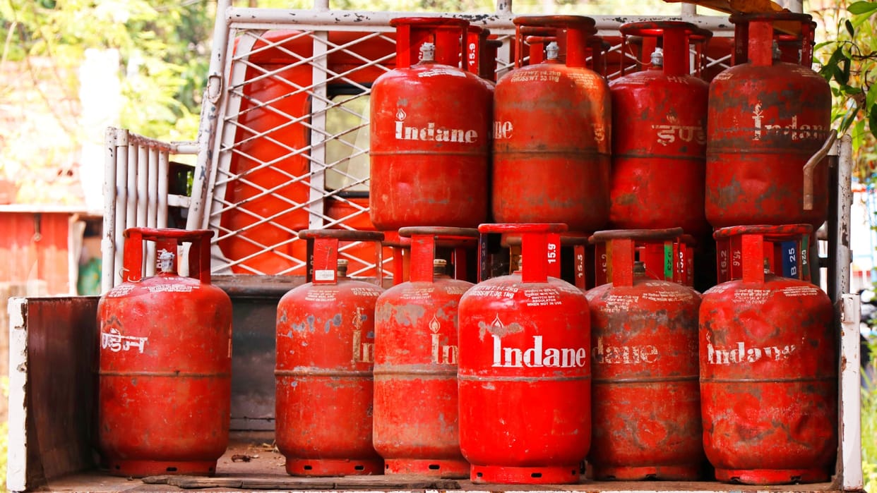 Gas cylinders in short supply in Pathankot Punjab petrol diesel in sufficient quantity