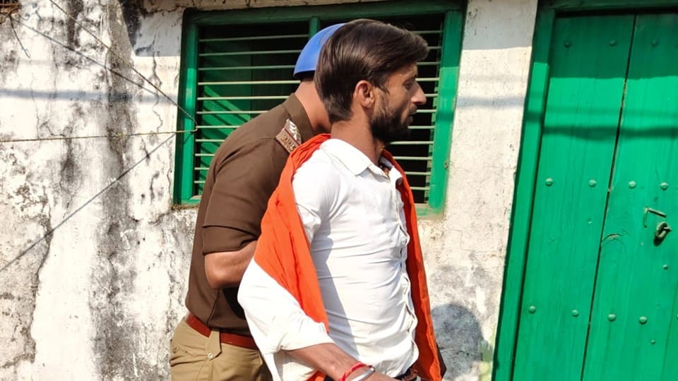 Sambhal: Tried to enter Jama Masjid during Namaz, youth from other community arrested