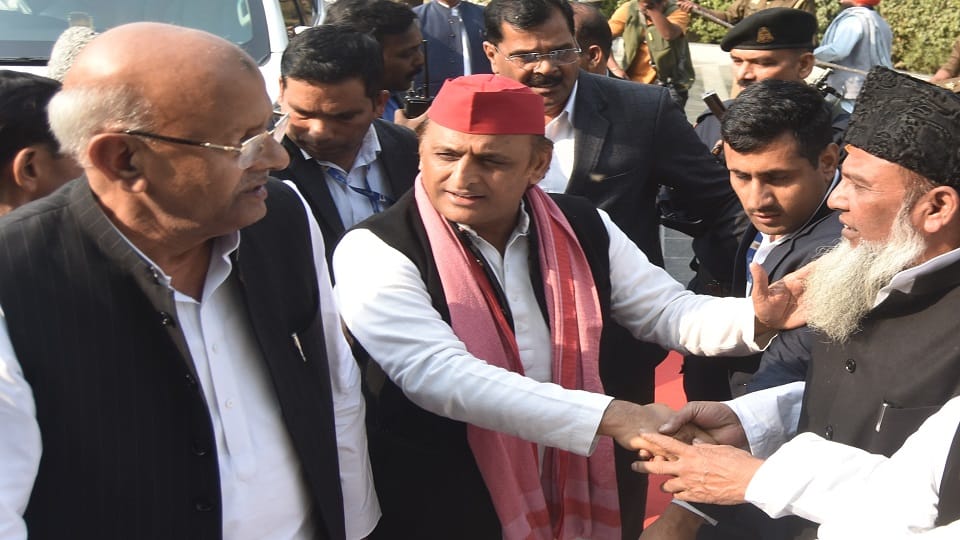 UP: Akhilesh Yadav said - Many BJP leaders create false stories, spoke on the insult of Baba Saheb...