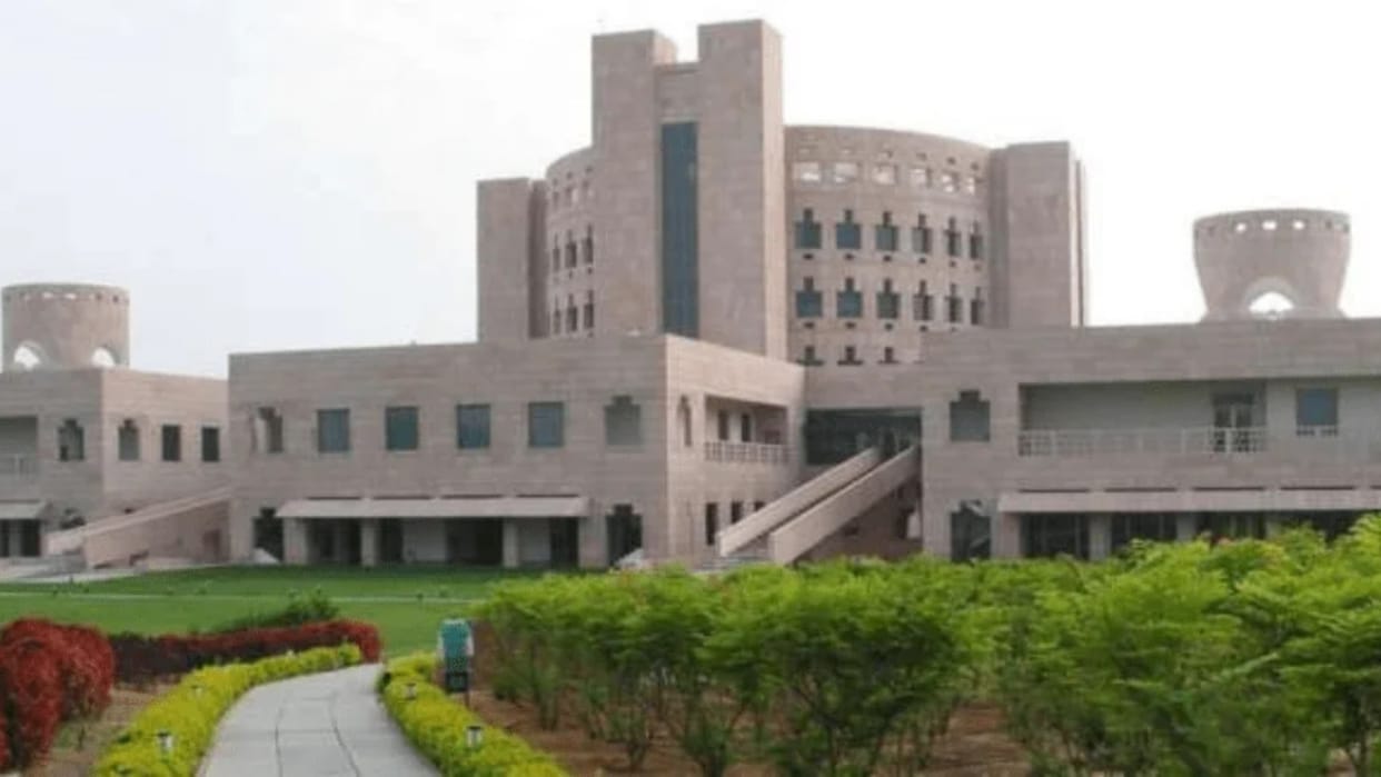 IIM-B director, seven others booked over caste discrimination against Dalit professor news update