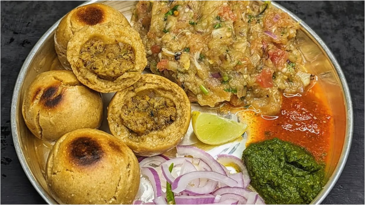 Dispute over potatoes used for chokha at Bati-Chokha restaurant youth injured in scuffle in Varanasi
