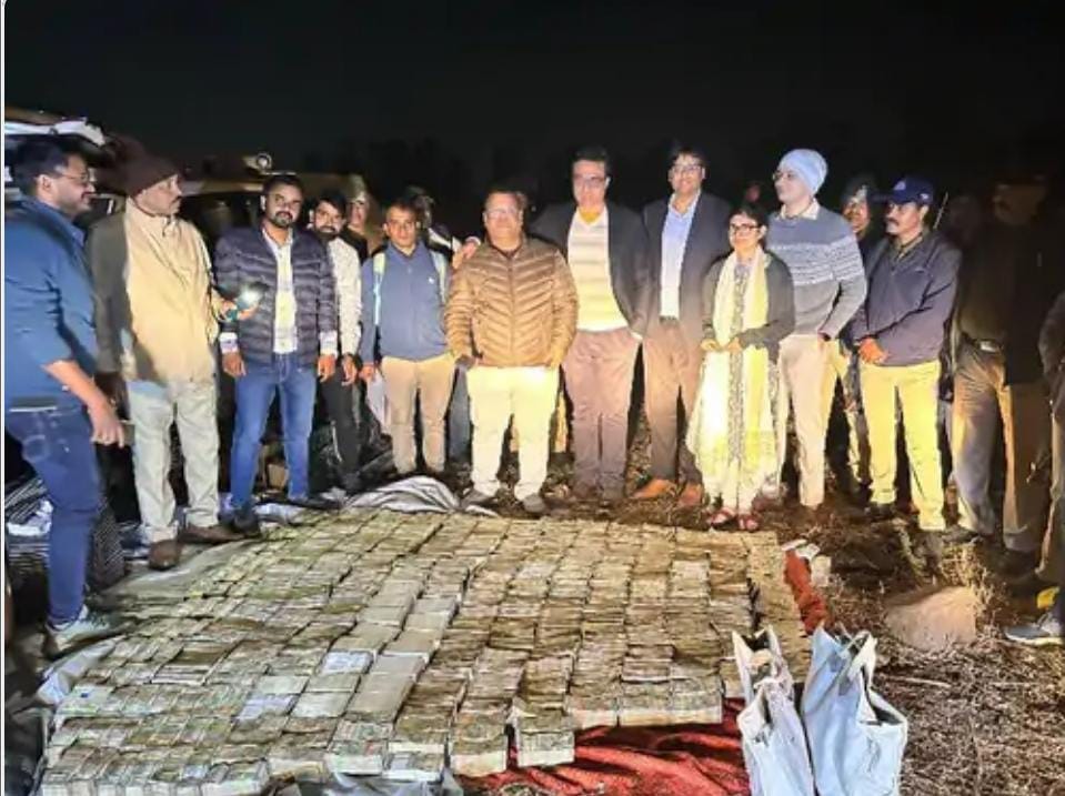 MP: Former constable Saurabh Sharma's 'black money business' is also outside Bhopal, suspicion of gold and cas