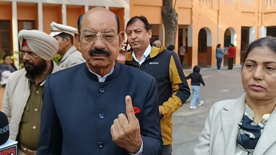 Municipal corporation election jalandhar voting continue on 85 wards all update