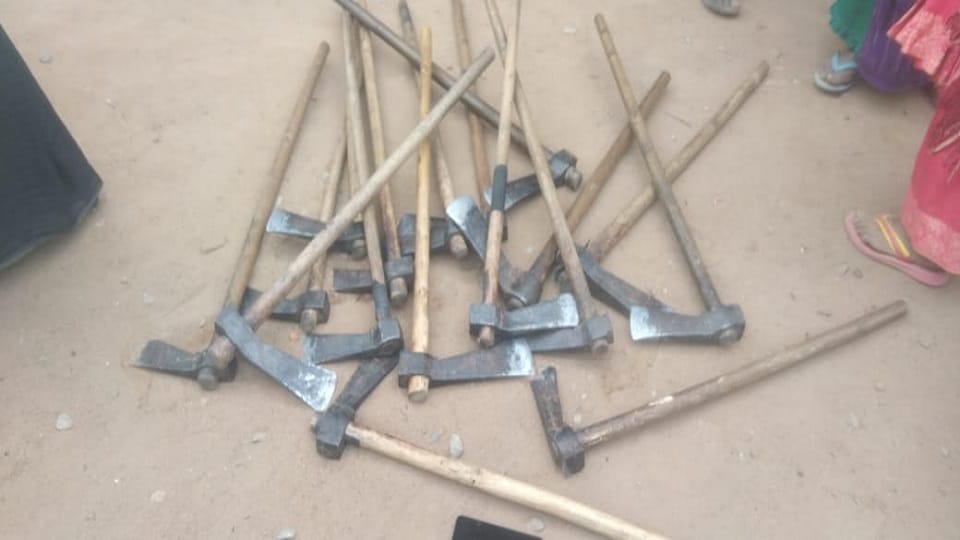 Villagers protested against well cutting chased away workers from forest confiscated wood and axe in Korba