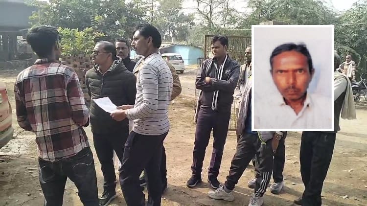 Injured died during treatment there was a dispute over parking an e-rickshaw on the road murder accused