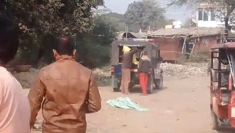 Case of policemen taking fertilizer in government vehicle Director said they had taken four sacks with token