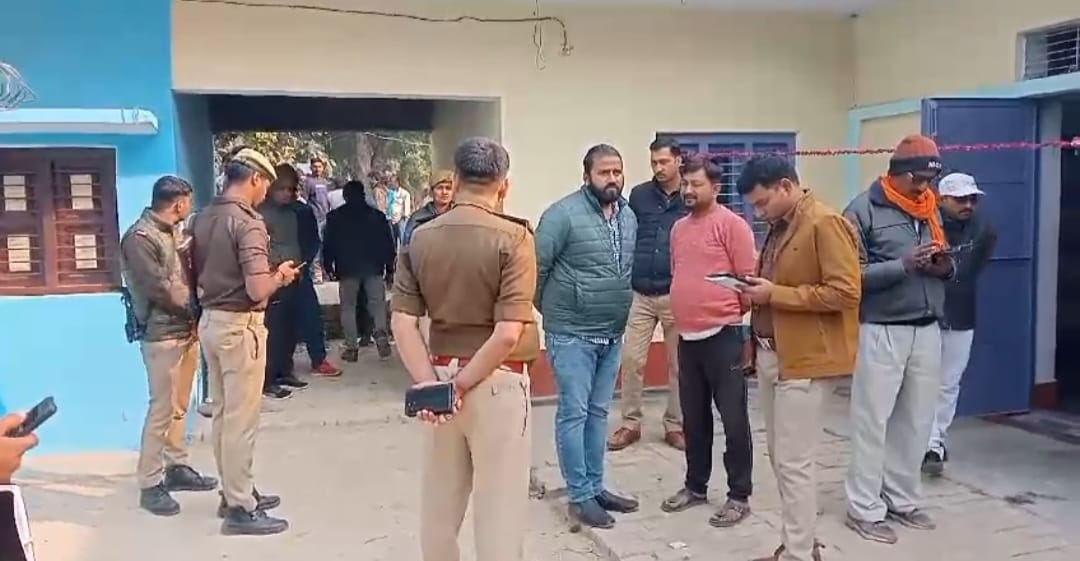 mother killed three children and then suicide in pratapgarh Attempts to spend life happily failed