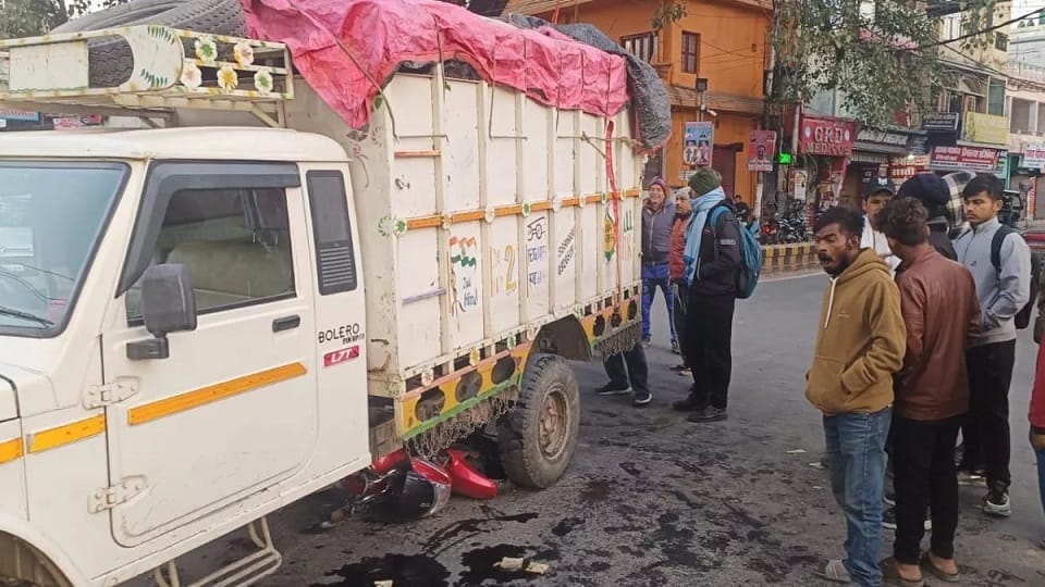 Pickup loaded with animals hits bike rider in haldwani