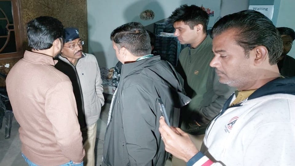 Electricity theft in Sambhal: 1379 cases caught in 10 days, 7.10 crore fine, SP MP Barq also accused