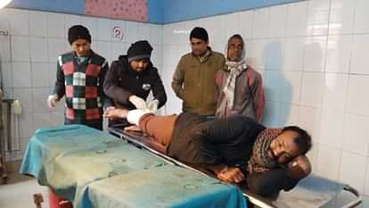 Crime: बदमाशों ने मोबाइल छीनने का विरोध करने पर कारोबारी को गोली मारी, हालत गंभीर; कानून-व्यवस्था पर उठे सवाल Vaishali Crime: Miscreants shot bicycle trader when he resisted mobile snatching, condition critical