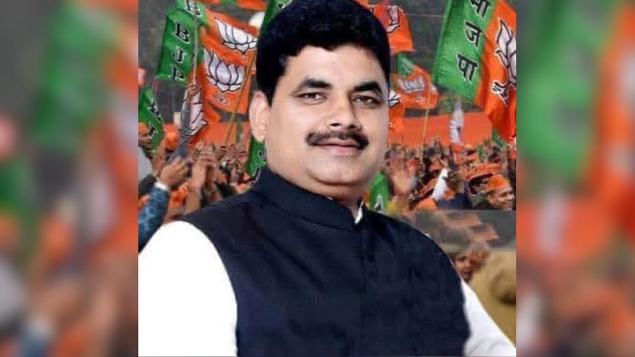 three policemen will be deployed for the security of Badlapur MLA Ramesh Mishra by UP government