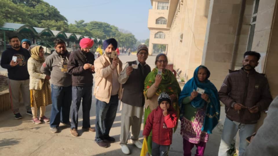 पटियाला में वोटिंग