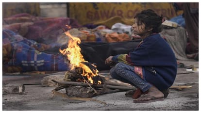 Cold wave alert in Punjab night temperature drops to 3 degrees