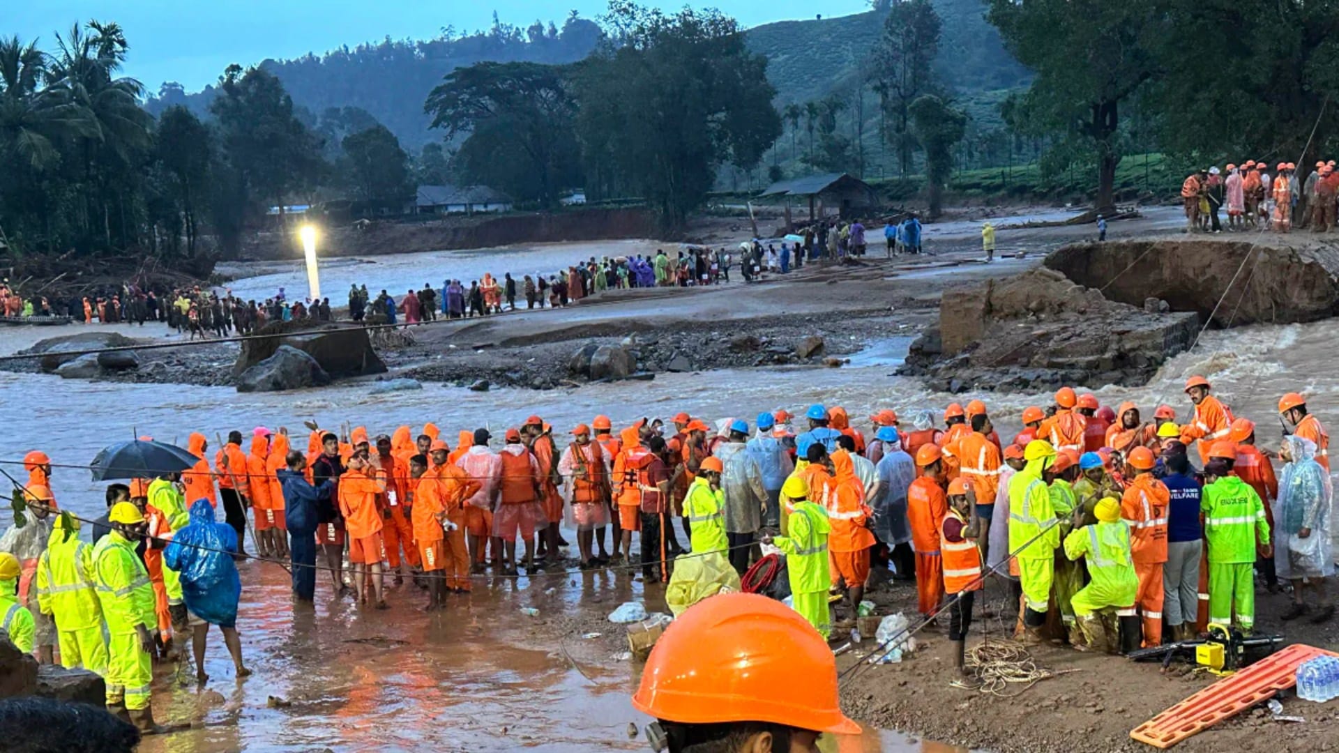 Year Ender 2024 Big Accident This Year Wayanad Landslide to Hathras Stampede and Kanchenjunga Train Accident