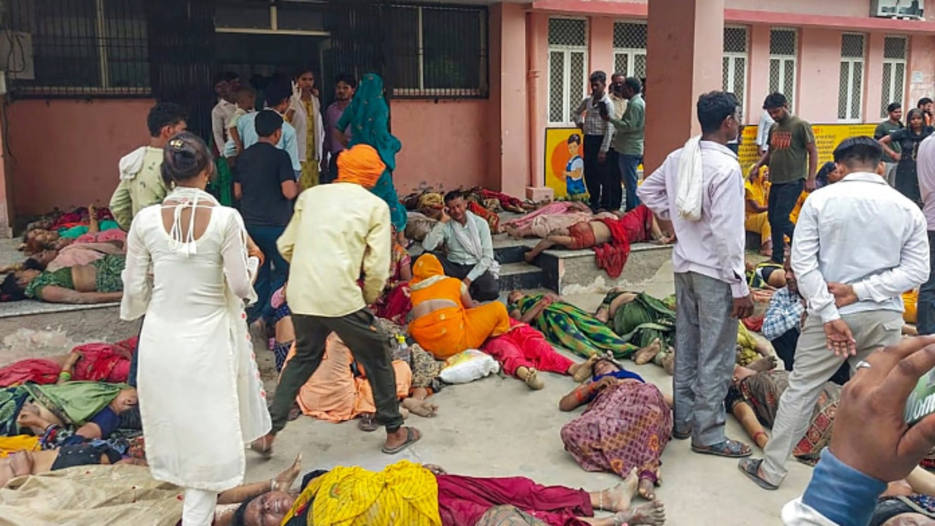 Year Ender 2024 Big Accident This Year Wayanad Landslide to Hathras Stampede and Kanchenjunga Train Accident