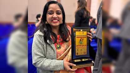 Bihar News: Sitamarhi poetess Preeti Suman receives National Pride Award