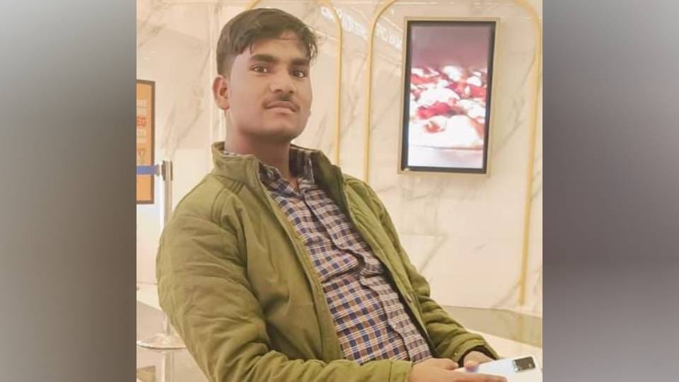 high-speed car hit bike In Lucknow petrol pump worker died in accident